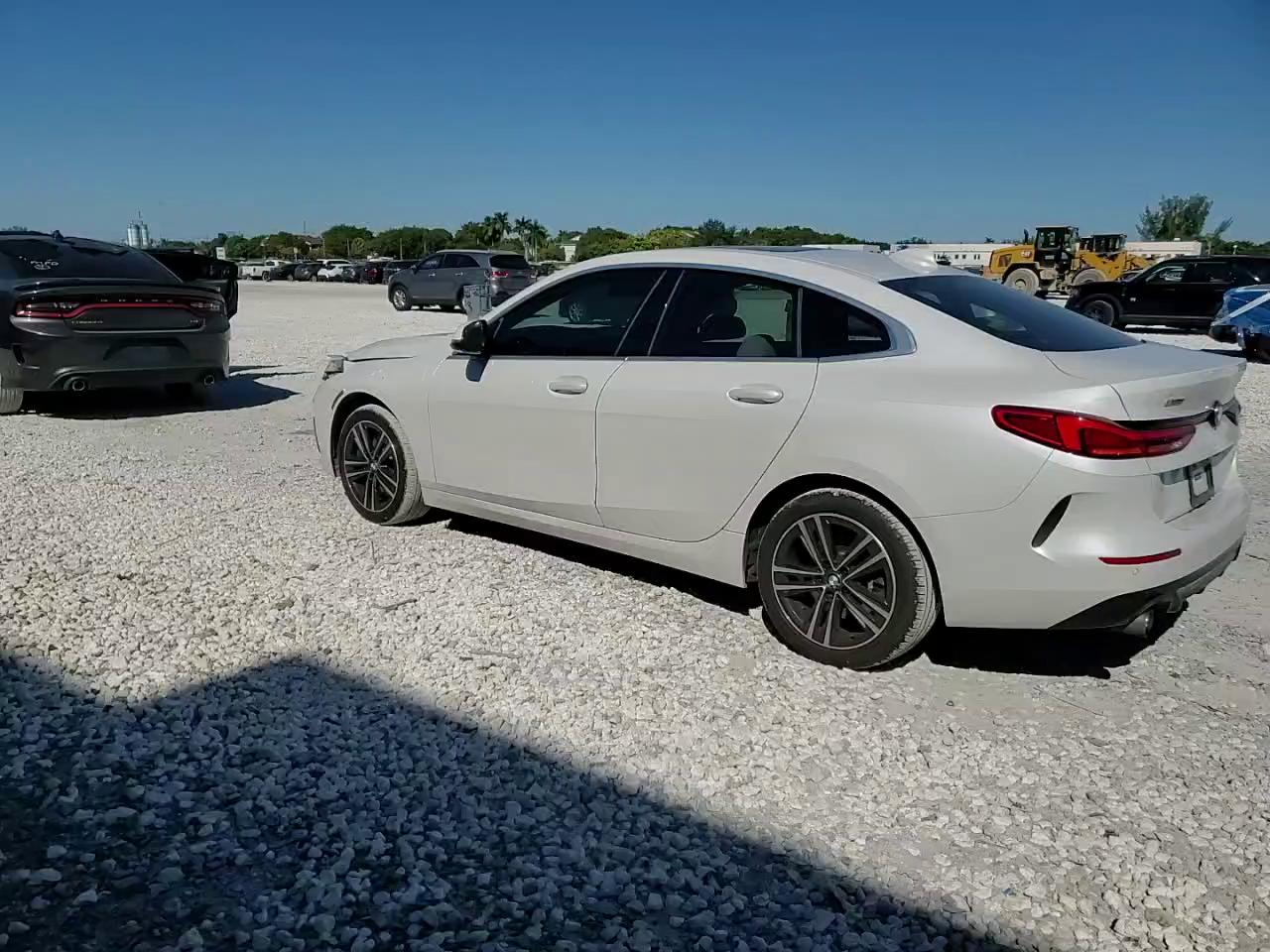 Фото: WBA73AK06L7F92394