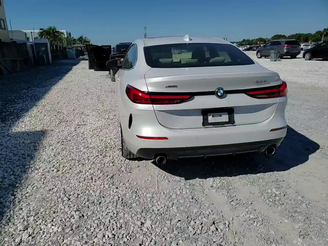 Фото: WBA73AK06L7F92394