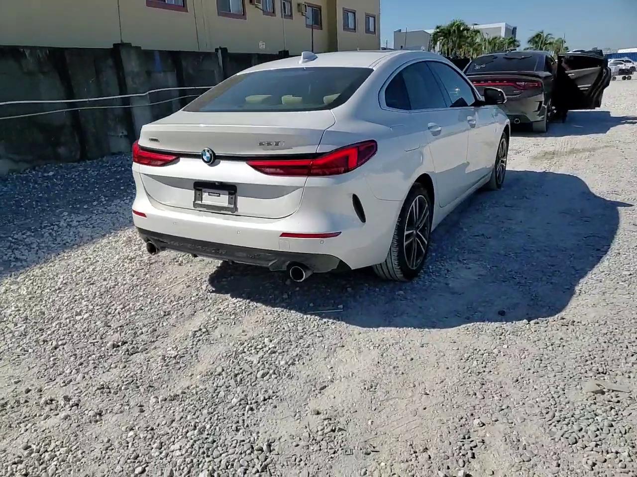 Фото: WBA73AK06L7F92394