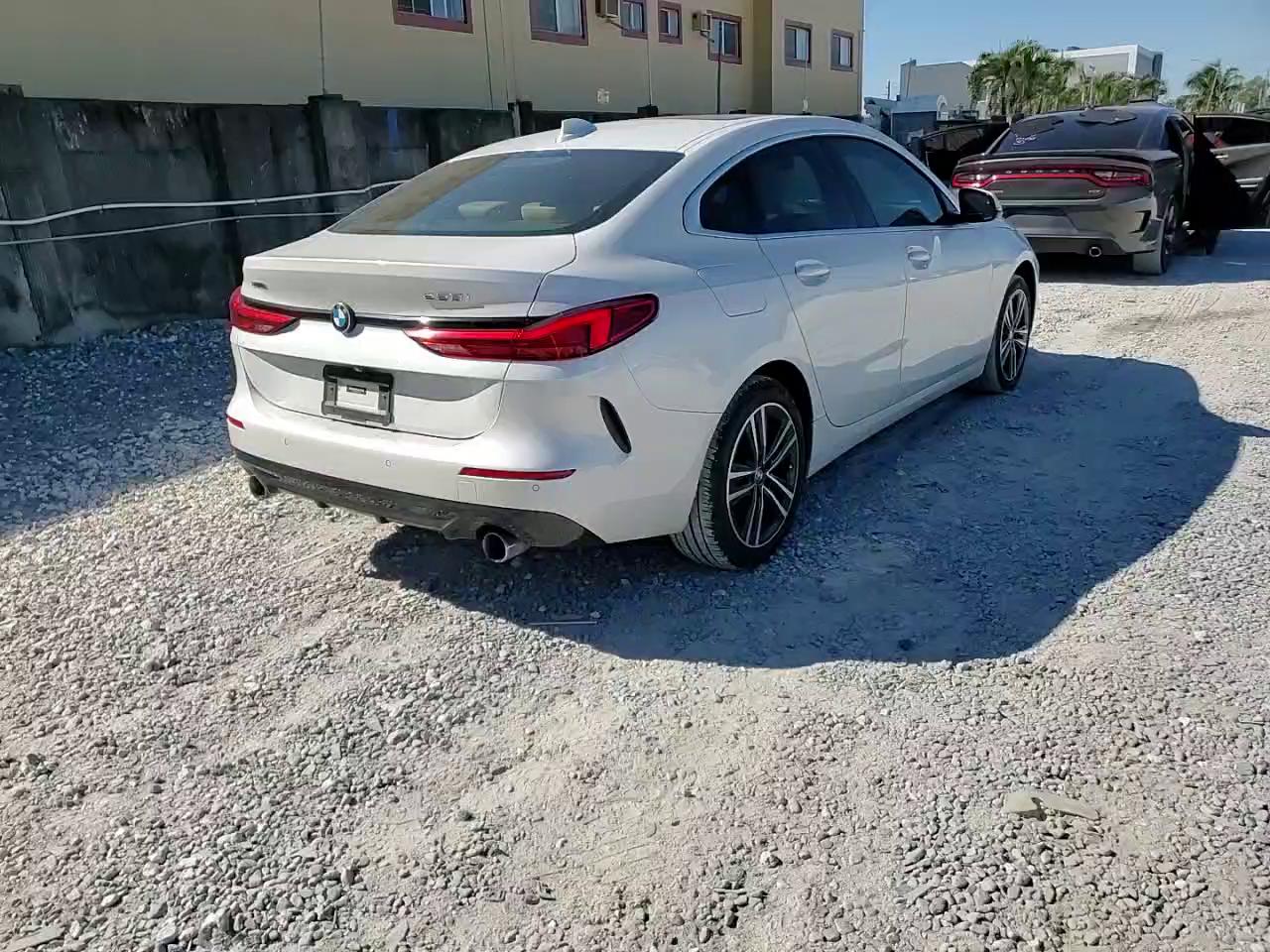 Фото: WBA73AK06L7F92394