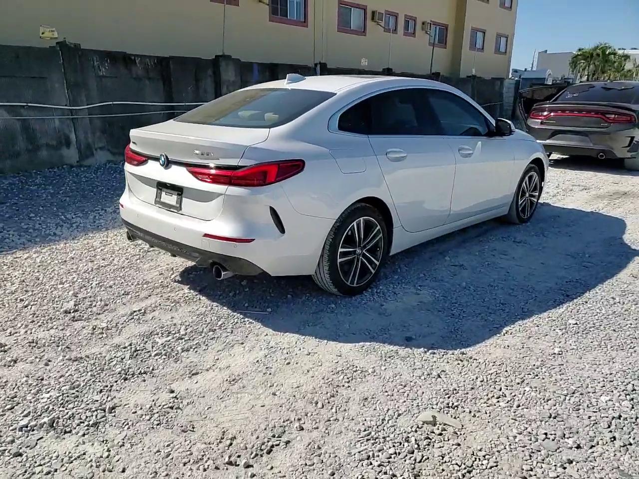 Фото: WBA73AK06L7F92394