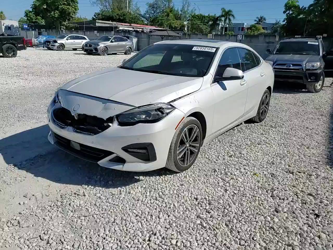 Фото: WBA73AK06L7F92394