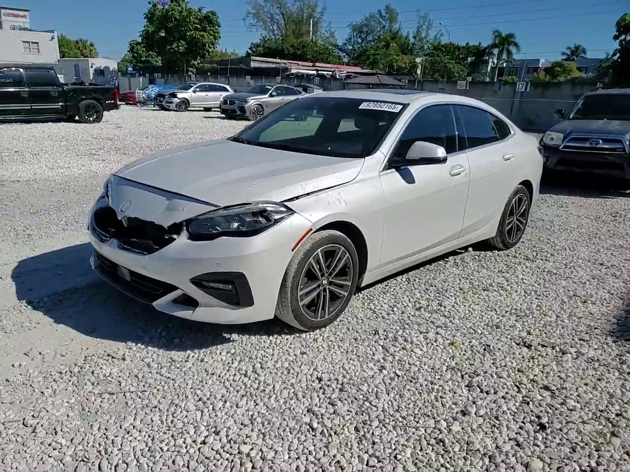 Фото: WBA73AK06L7F92394