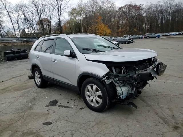2012 Kia Sorento Base VIN: 5XYKT3A69CG213144 Lot: 92257605