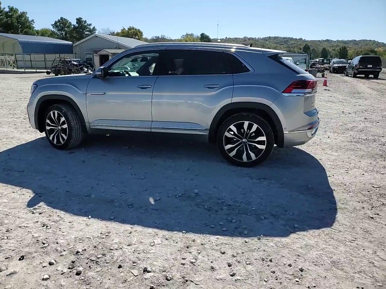 Фото: 1V2FE2CA1MC238762