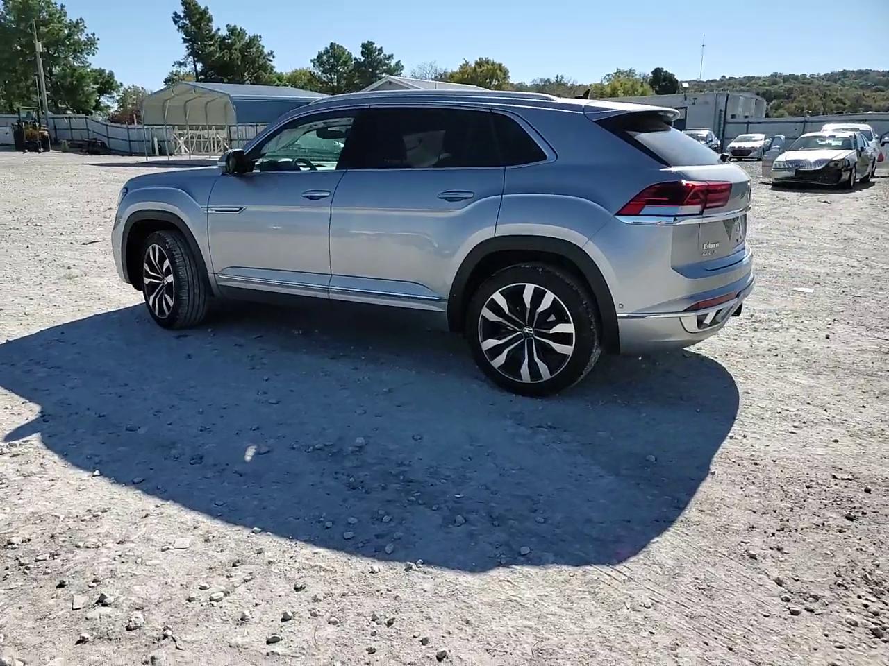 Фото: 1V2FE2CA1MC238762