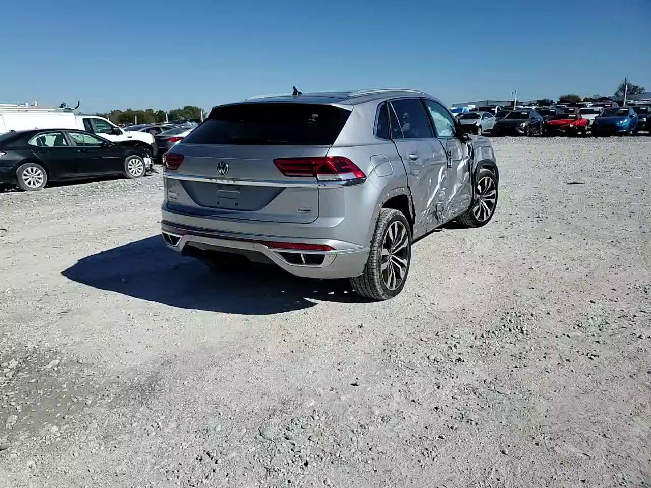 Фото: 1V2FE2CA1MC238762