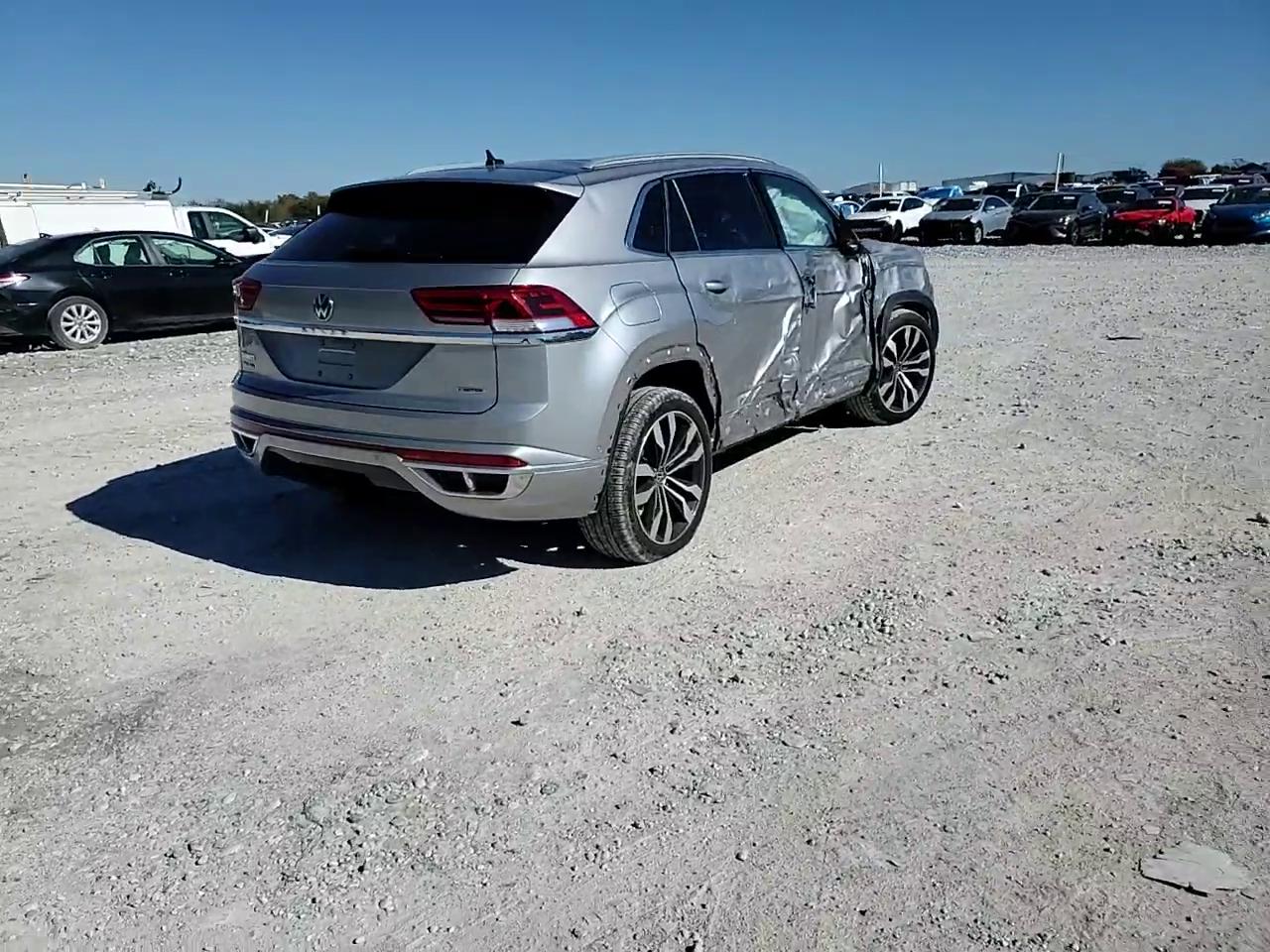 Фото: 1V2FE2CA1MC238762