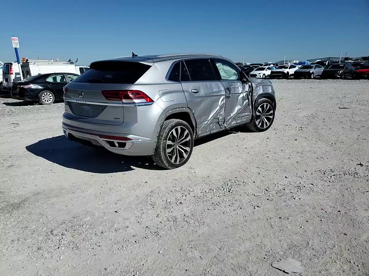 Фото: 1V2FE2CA1MC238762