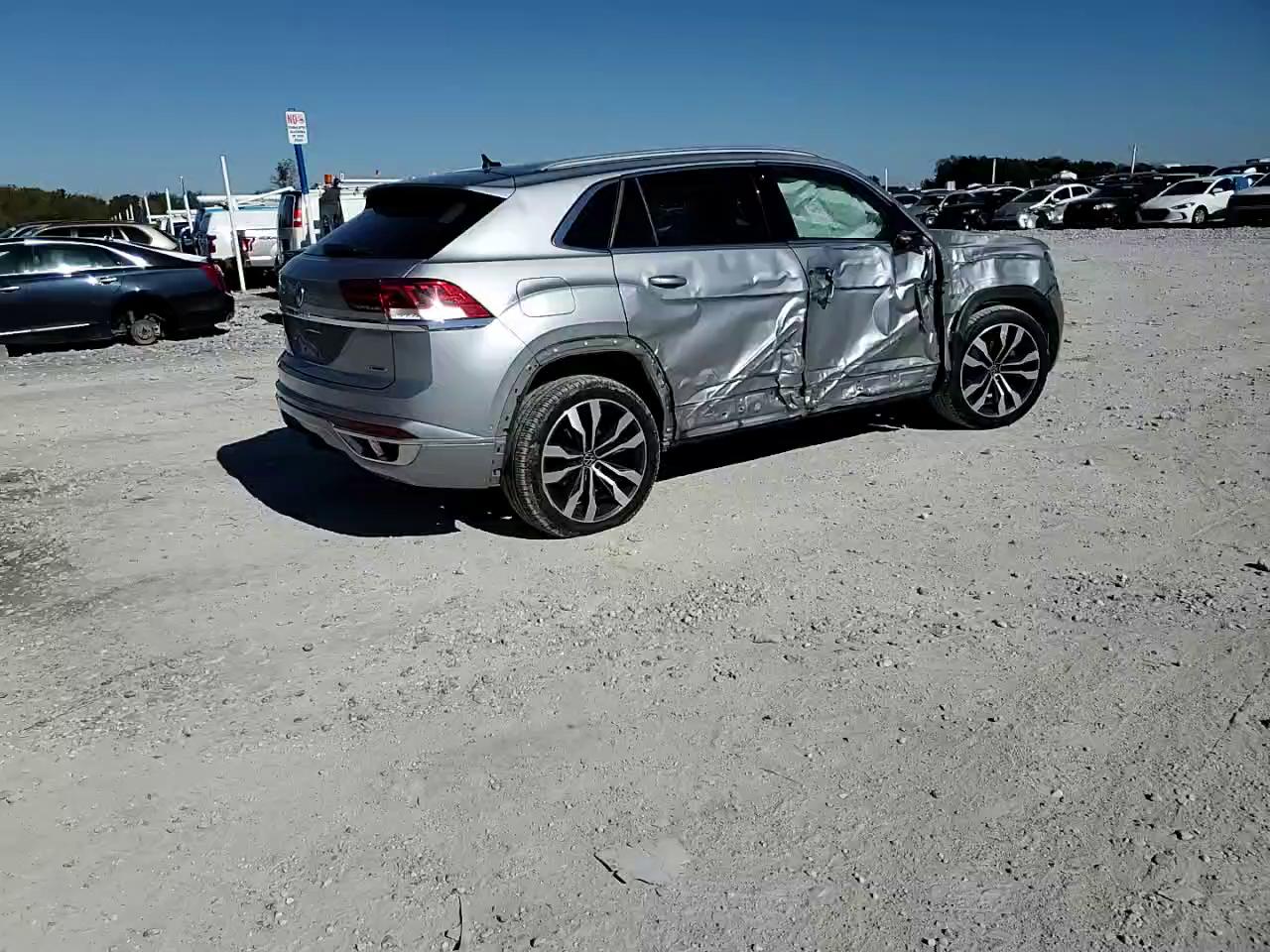 Фото: 1V2FE2CA1MC238762