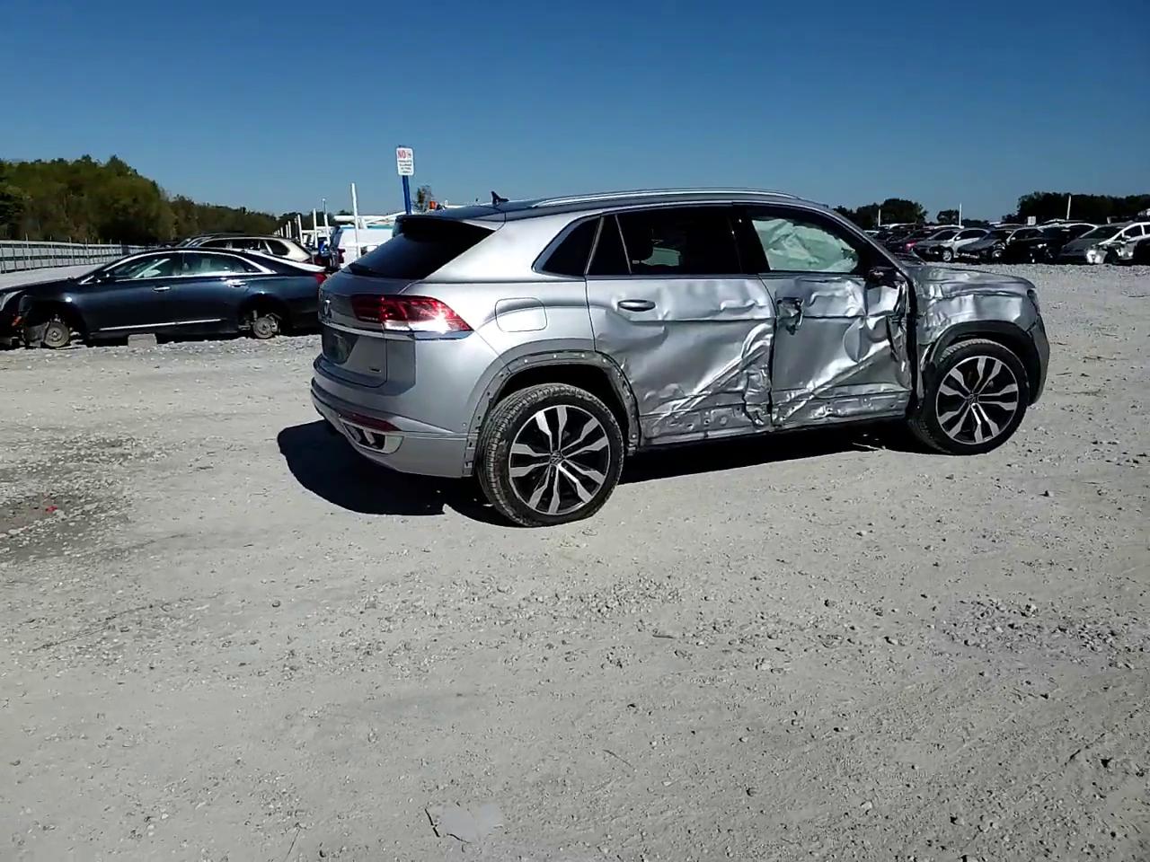 Фото: 1V2FE2CA1MC238762