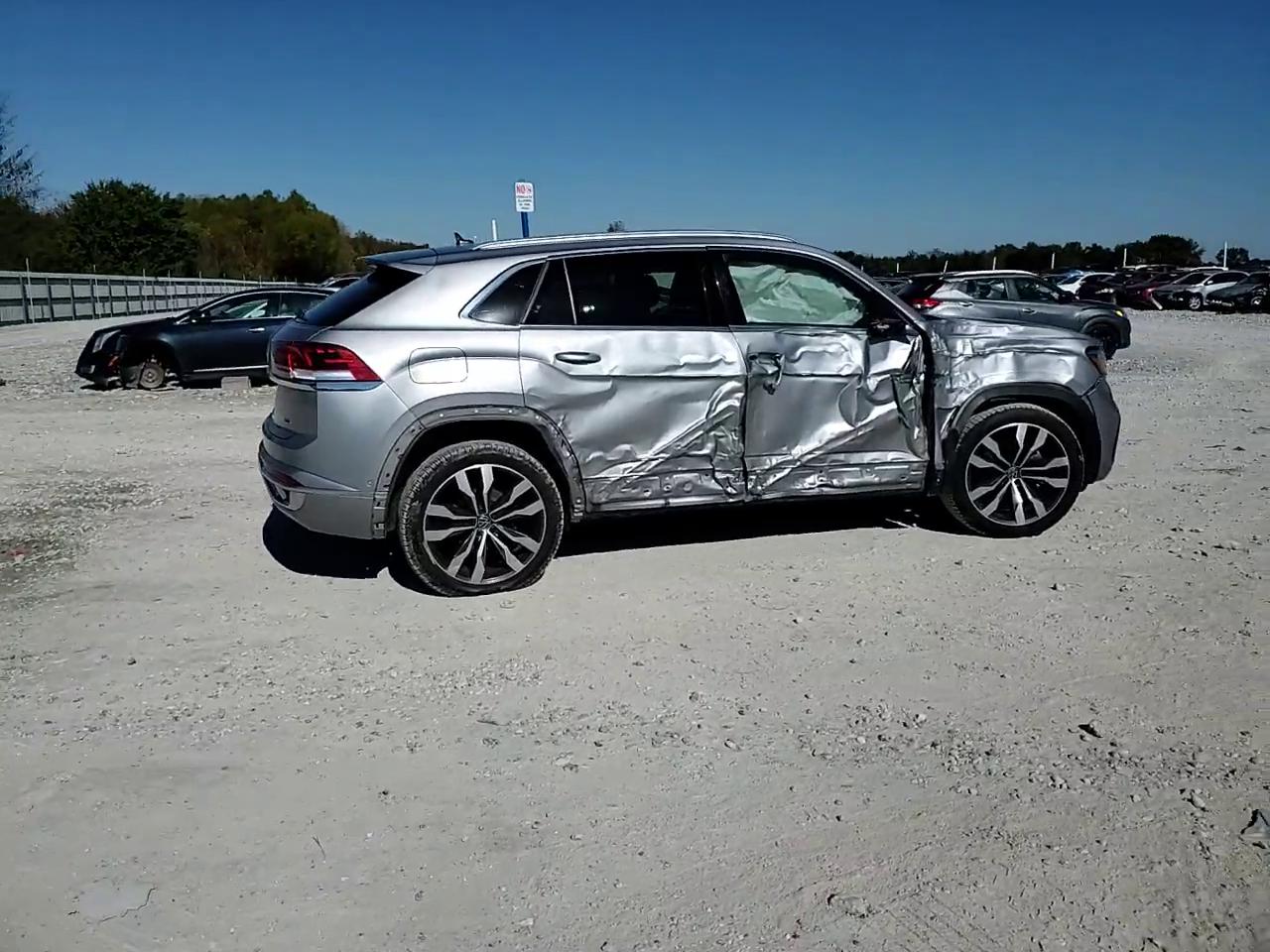 Фото: 1V2FE2CA1MC238762