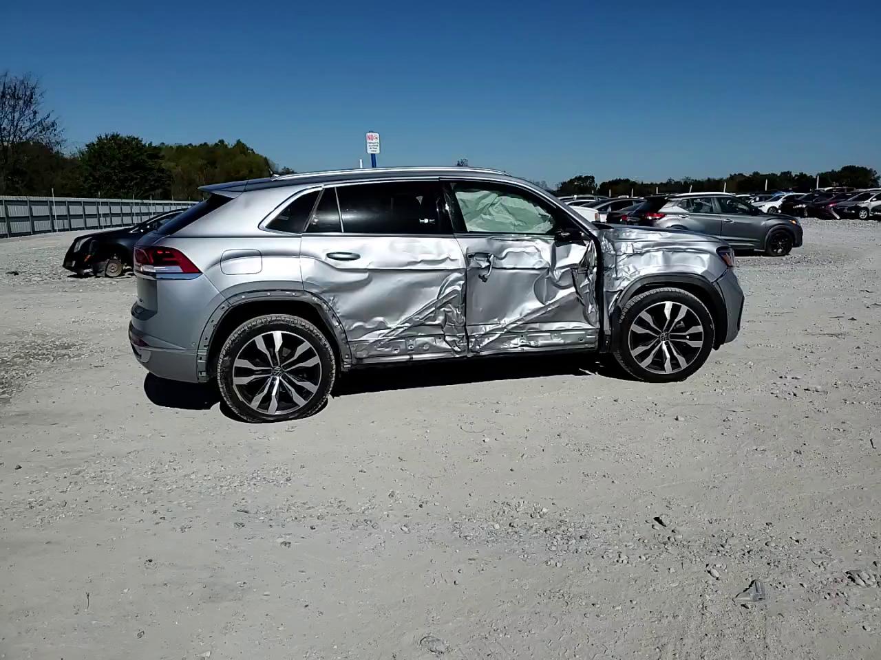 Фото: 1V2FE2CA1MC238762