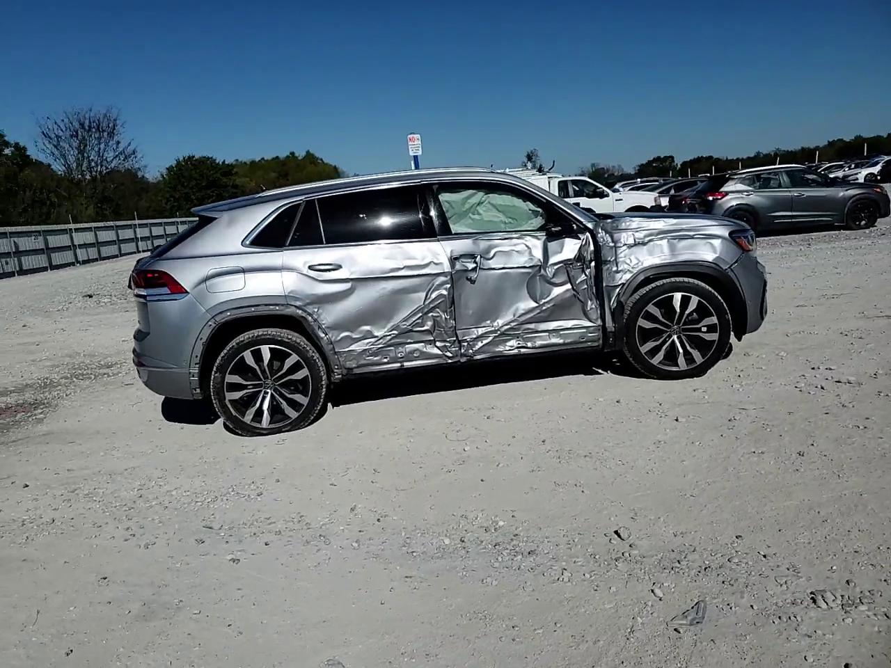 Фото: 1V2FE2CA1MC238762