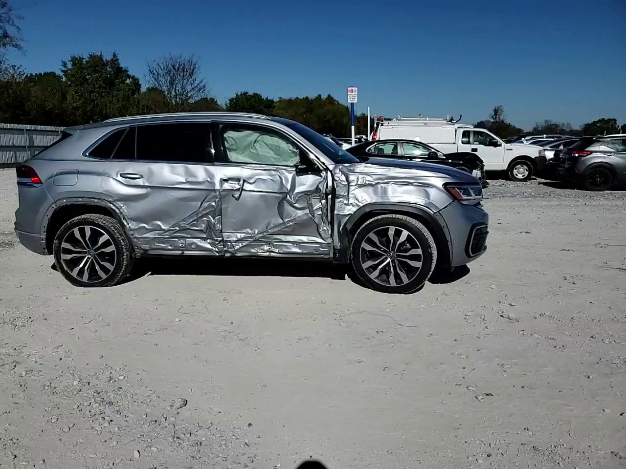 Фото: 1V2FE2CA1MC238762