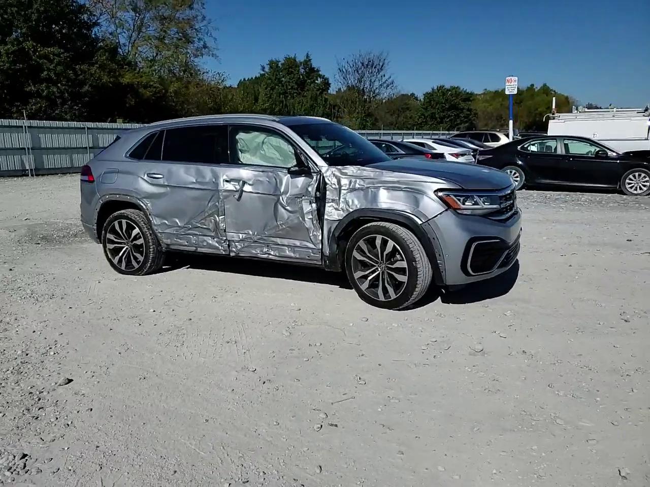 Фото: 1V2FE2CA1MC238762