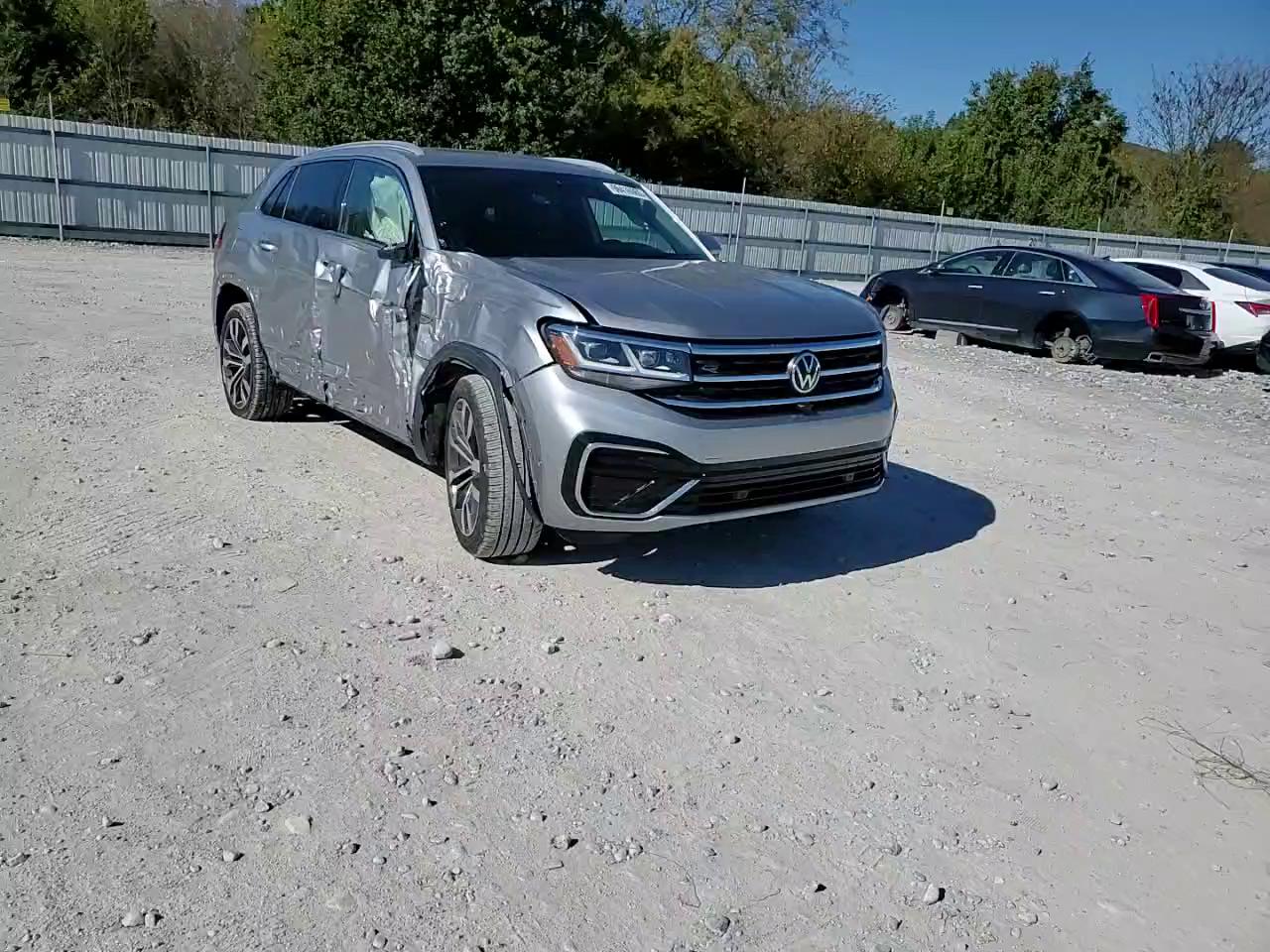 Фото: 1V2FE2CA1MC238762