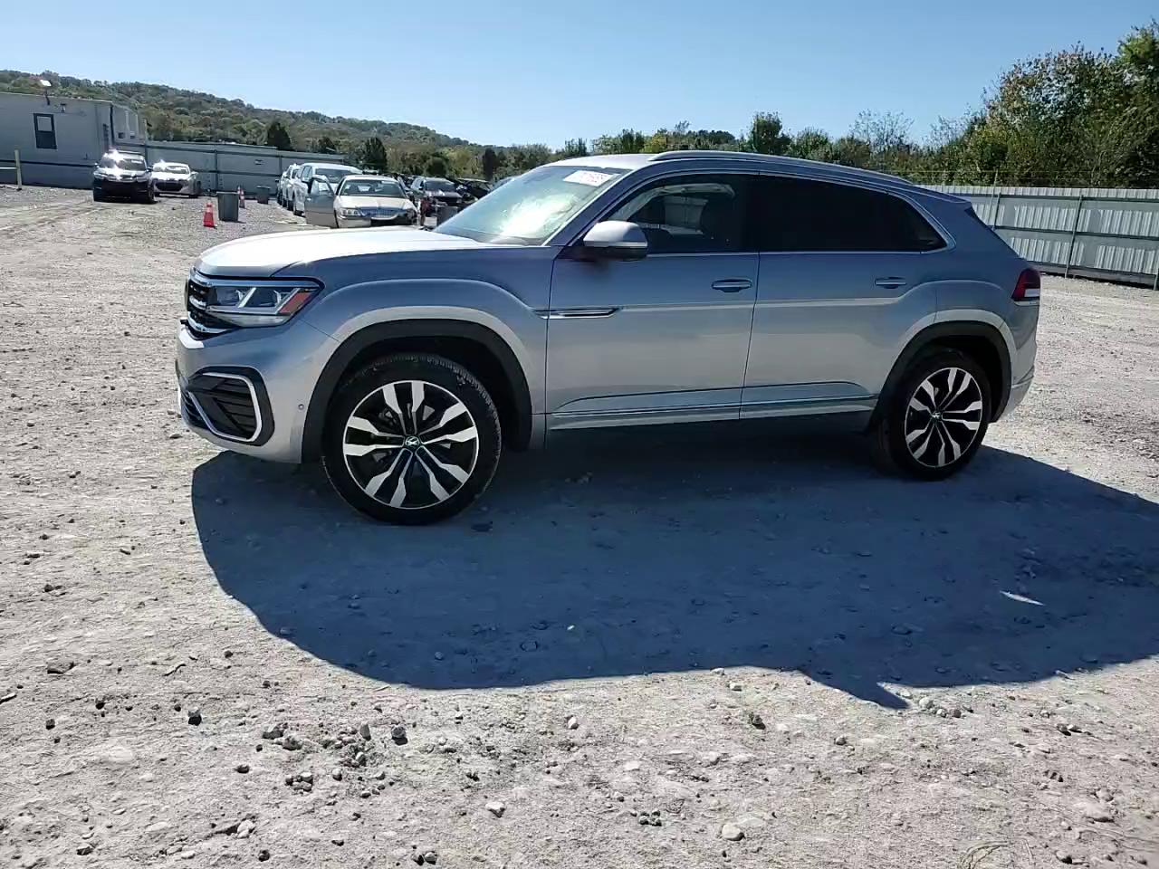 Фото: 1V2FE2CA1MC238762