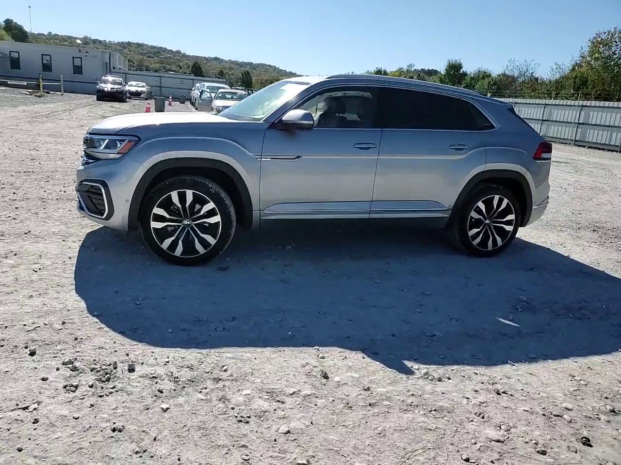 Фото: 1V2FE2CA1MC238762