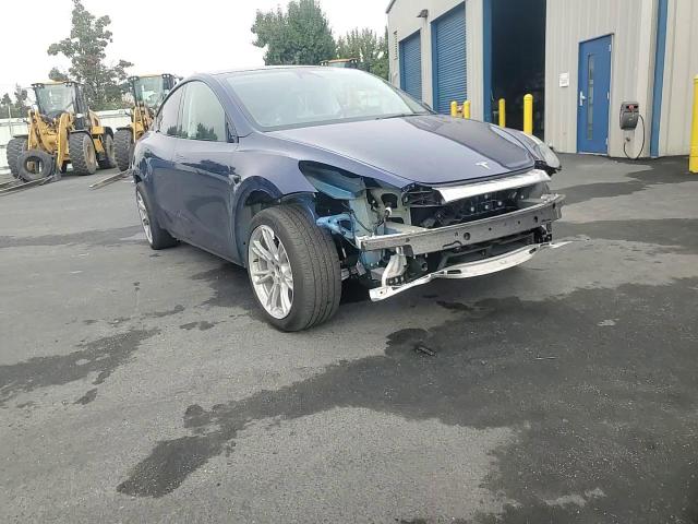 2024 Tesla Model Y VIN: 7SAYGDED0RF076563 Lot: 91696905