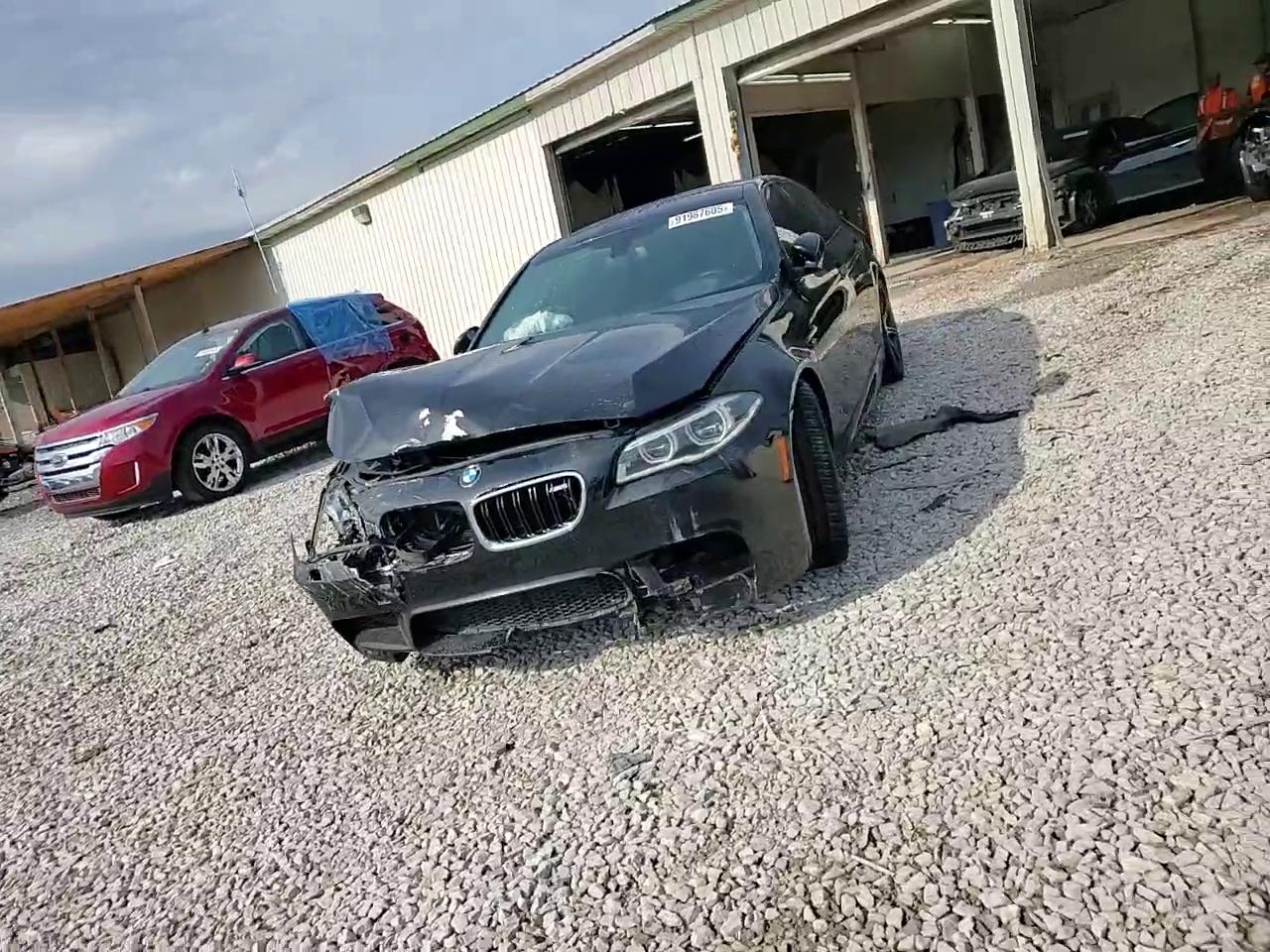 Фото: WBSFV9C57ED593100