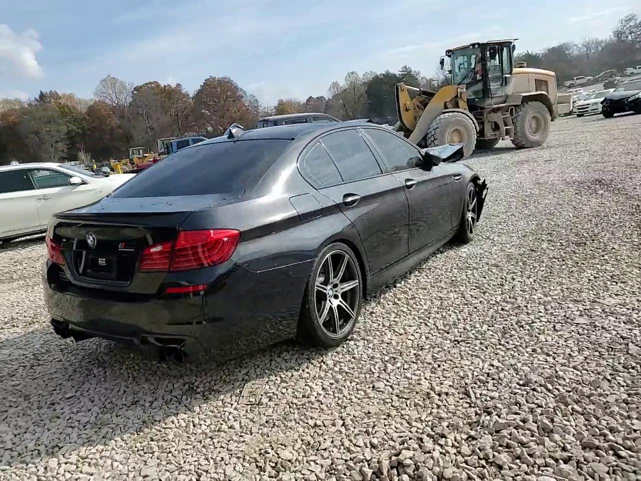 Фото: WBSFV9C57ED593100