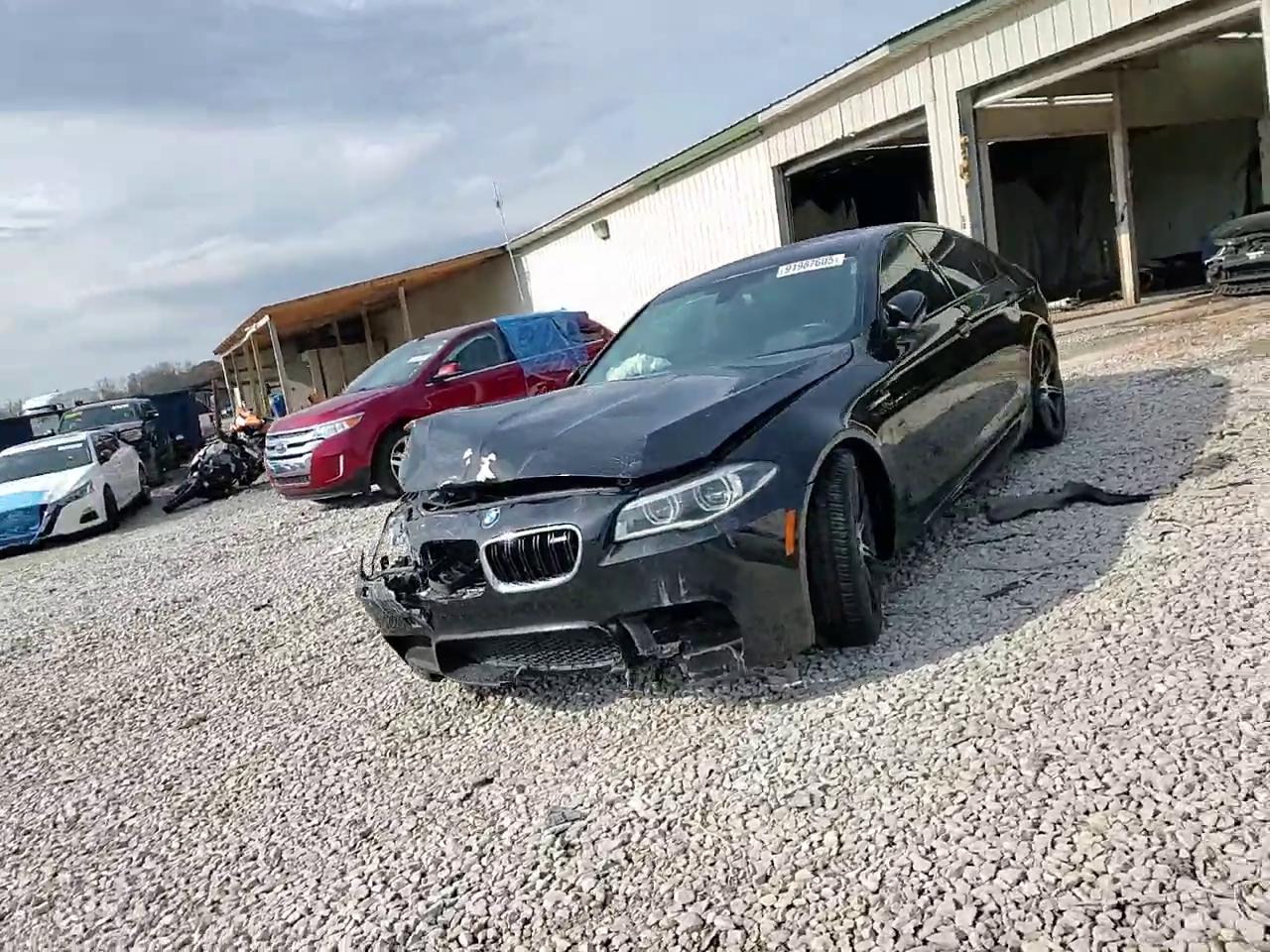 Фото: WBSFV9C57ED593100