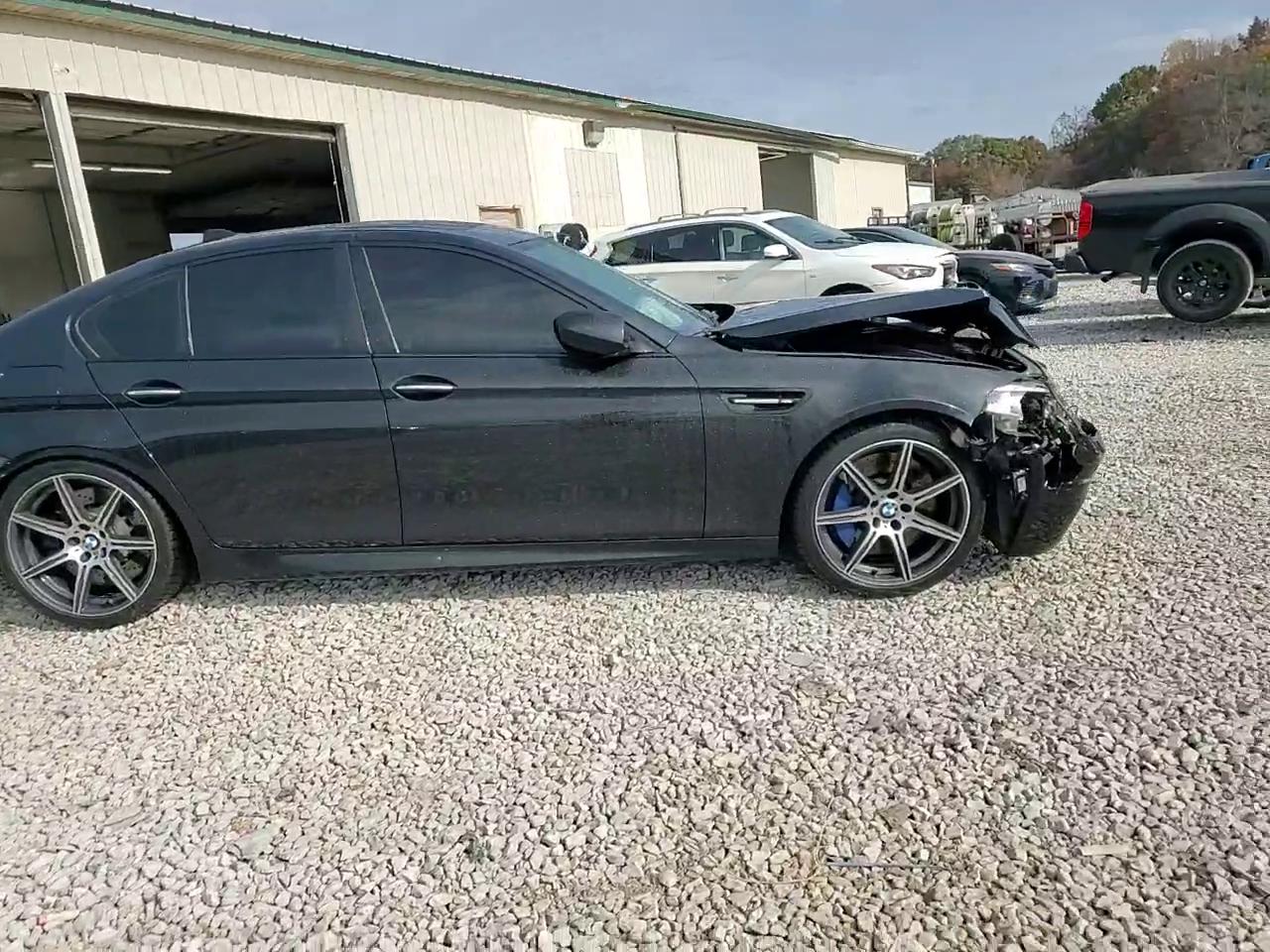 Фото: WBSFV9C57ED593100