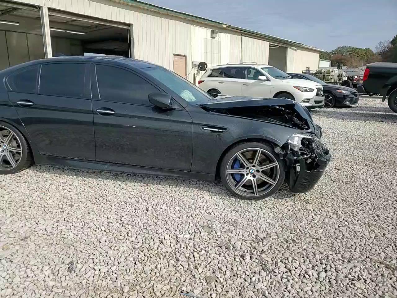 Фото: WBSFV9C57ED593100