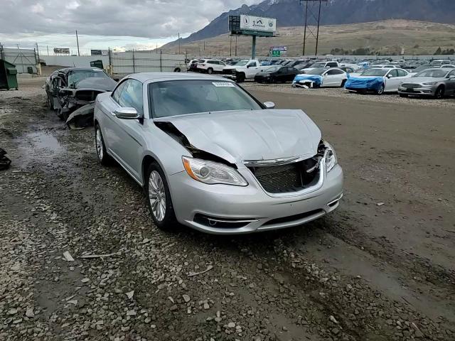 2011 Chrysler 200 Limited VIN: 1C3BC7EG0BN604592 Lot: 93984205