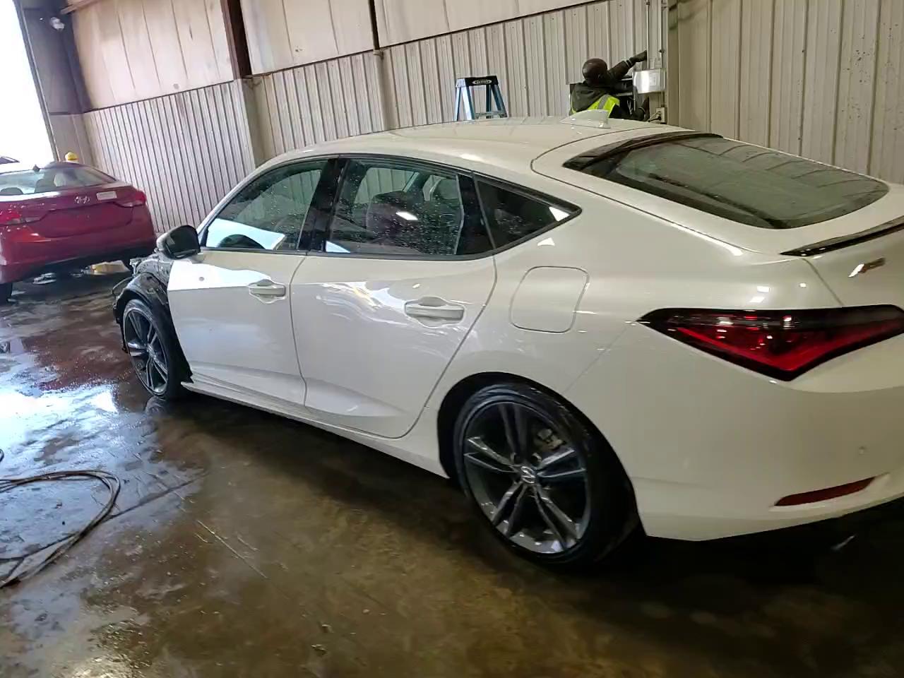 Фото: 19UDE4H61RA003212