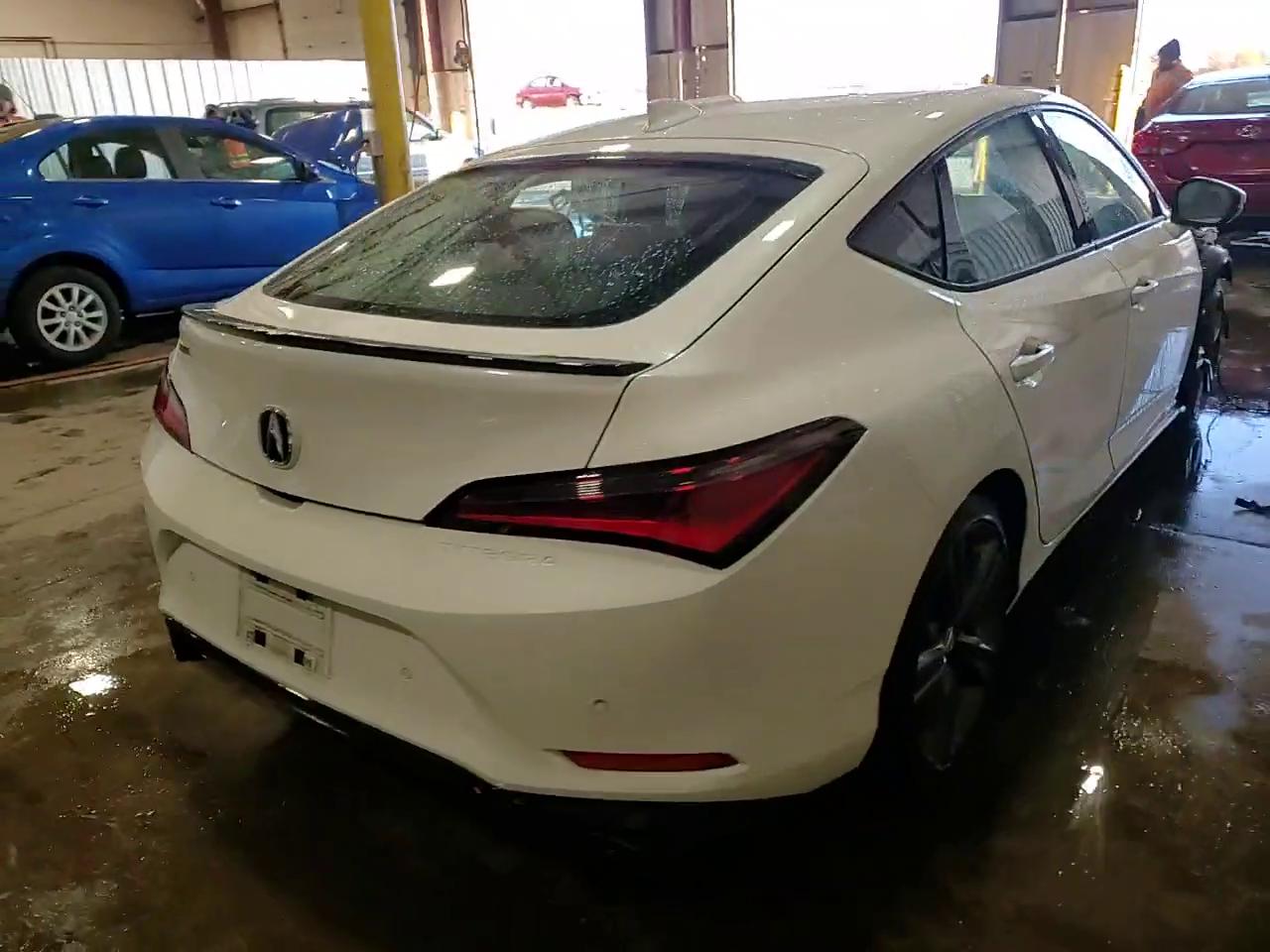 Фото: 19UDE4H61RA003212