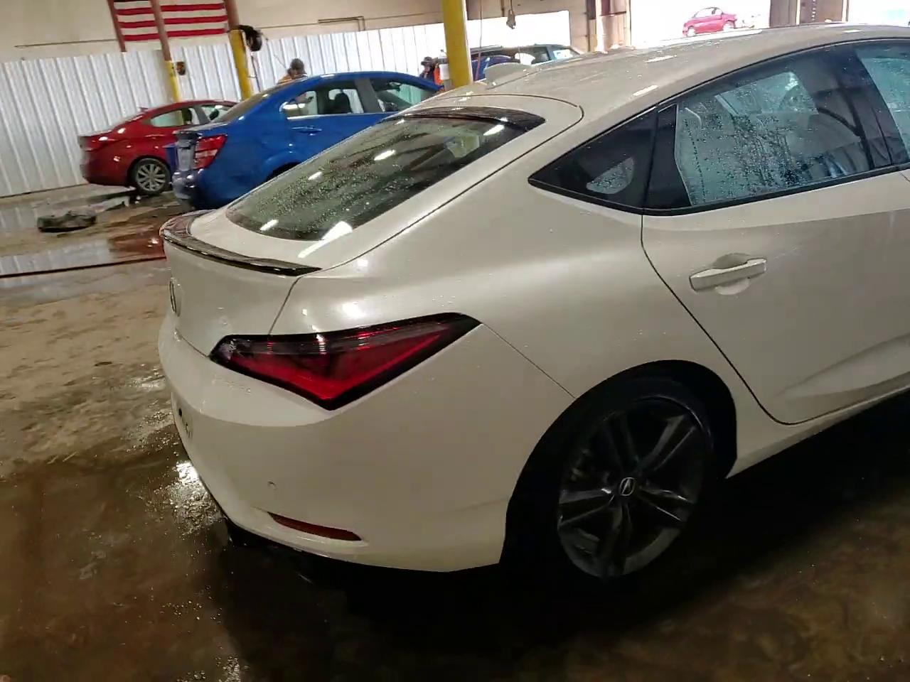 Фото: 19UDE4H61RA003212