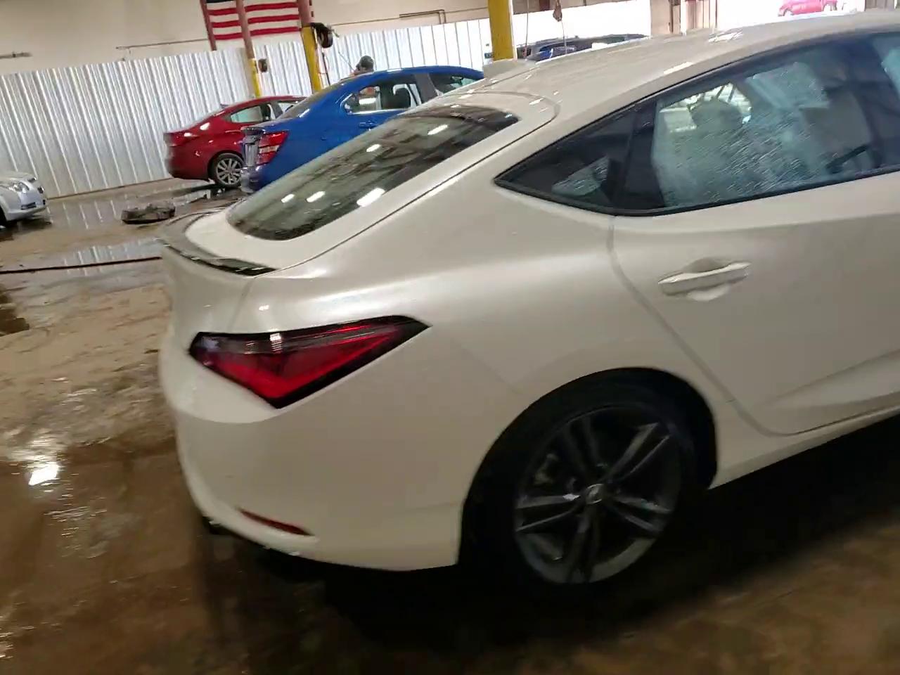 Фото: 19UDE4H61RA003212