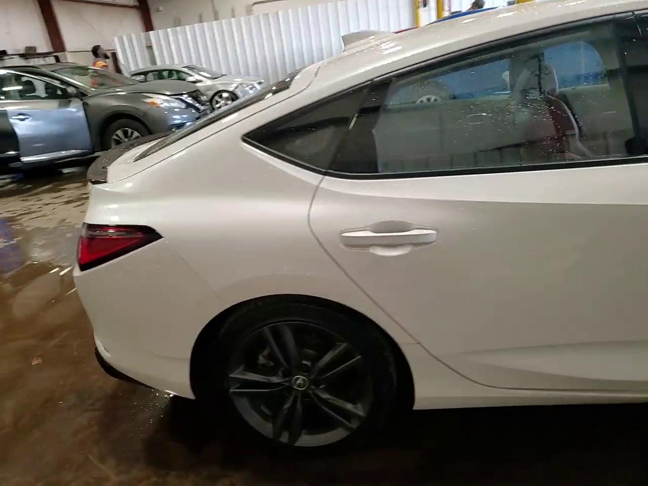 Фото: 19UDE4H61RA003212