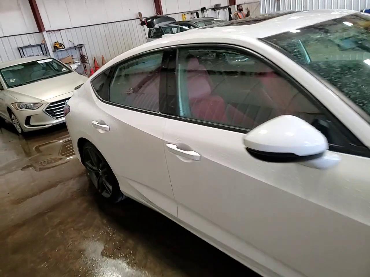 Фото: 19UDE4H61RA003212