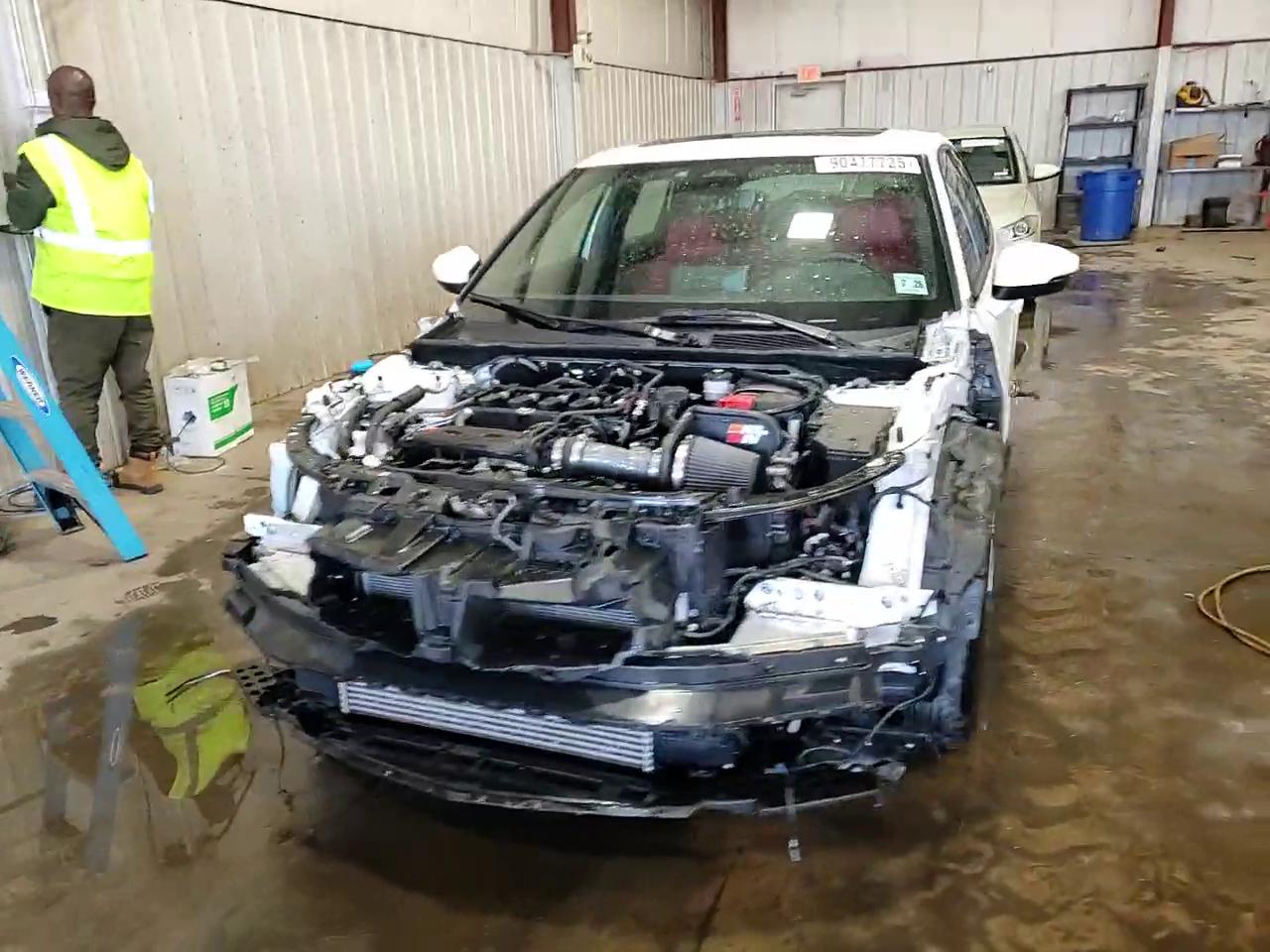 Фото: 19UDE4H61RA003212