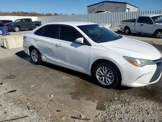 2016 Toyota Camry Le VIN: 4T1BF1FK3GU200777 Lot: 91294975
