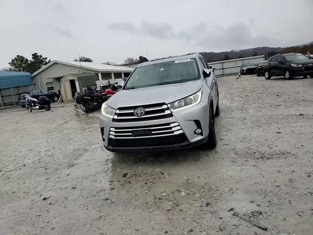 2017 Toyota Highlander Limited VIN: 5TDDZRFH8HS374857 Lot: 91825235