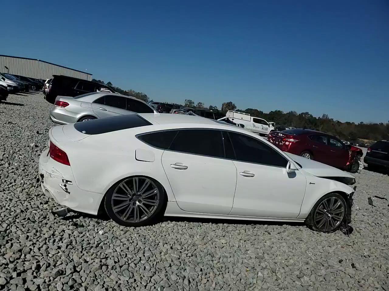 Фото: WAUWGAFC1FN017234