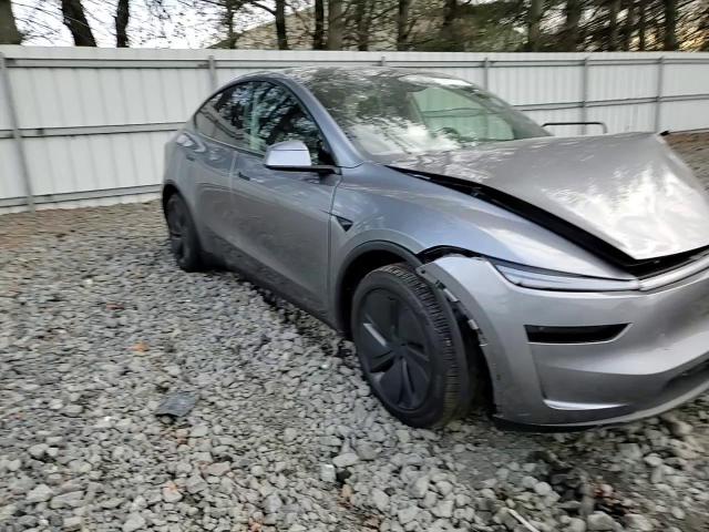 2026 Tesla Model Y VIN: 7SAYGDEE6TA477287 Lot: 93031125