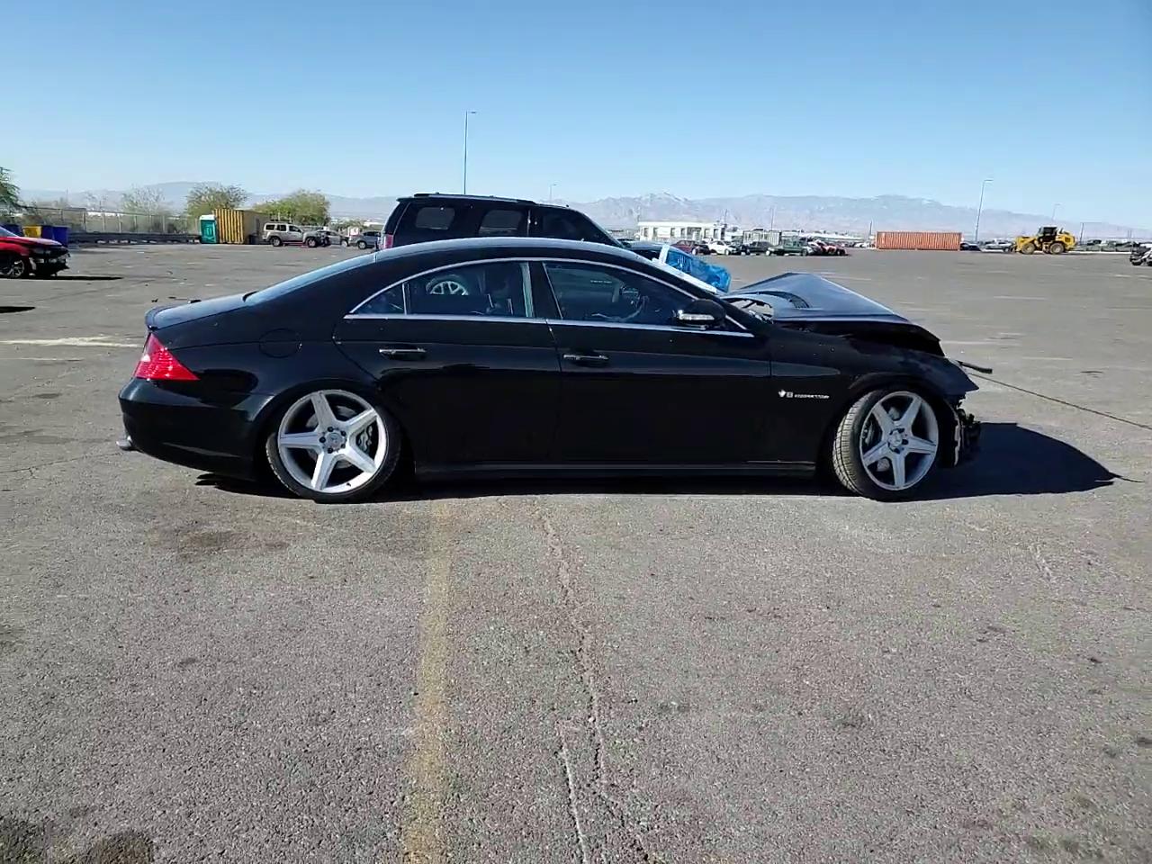 Фото: WDDDJ76X96A039920