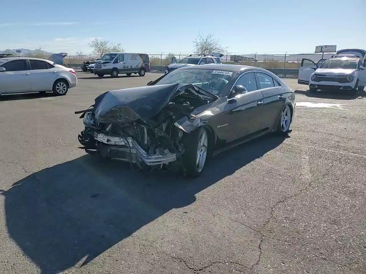 Фото: WDDDJ76X96A039920