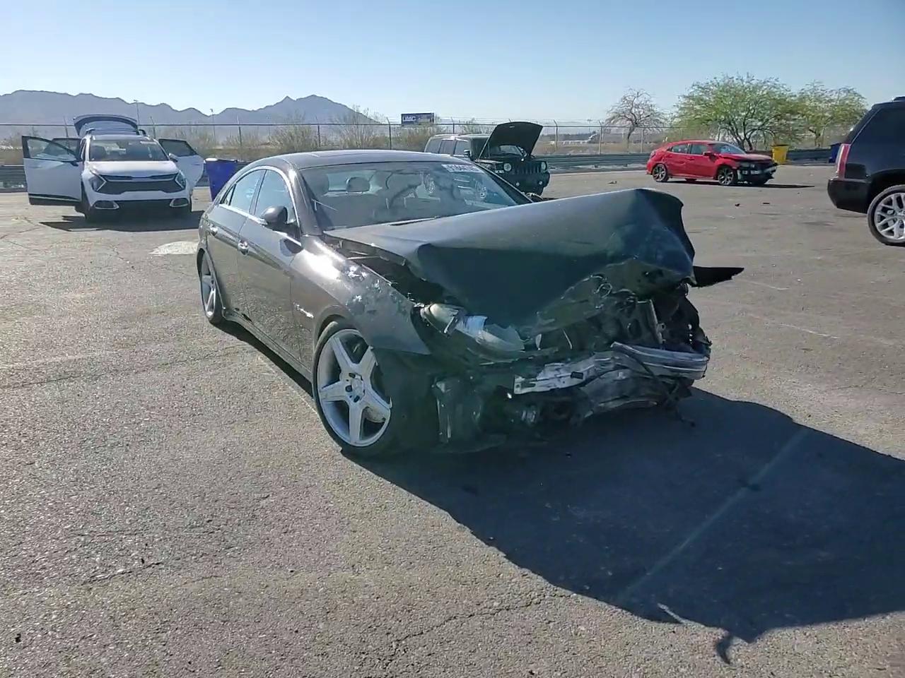 Фото: WDDDJ76X96A039920