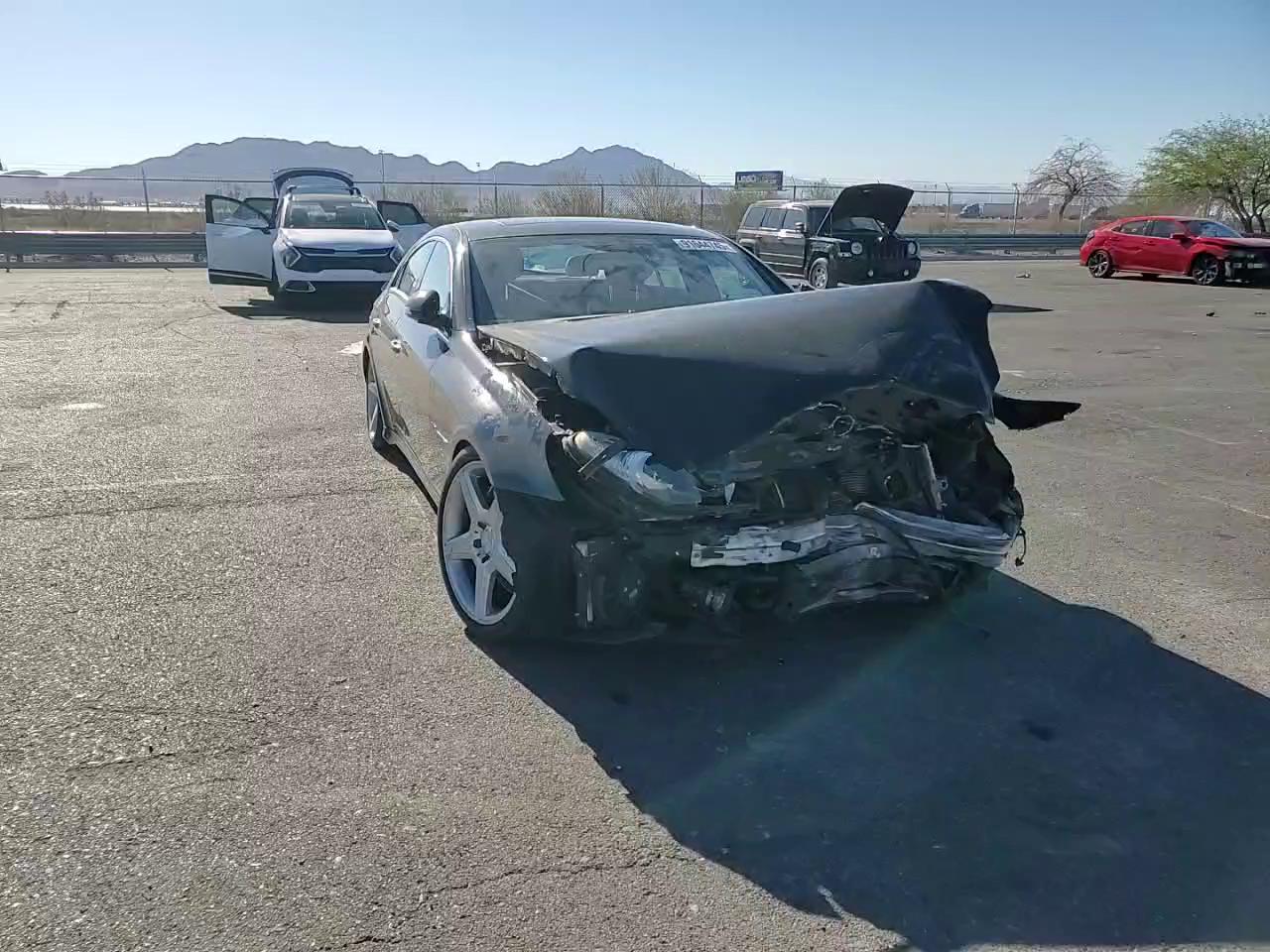 Фото: WDDDJ76X96A039920