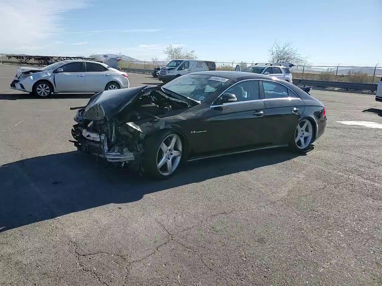 Фото: WDDDJ76X96A039920