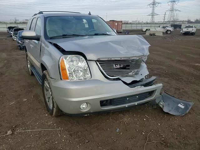 2007 GMC Yukon VIN: 1GKFC13JX7J100482 Lot: 93391425