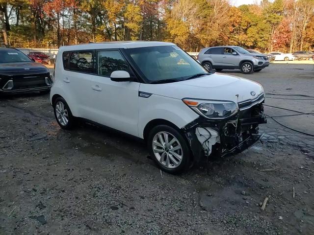 2019 Kia Soul + VIN: KNDJP3A54K7019639 Lot: 92620635