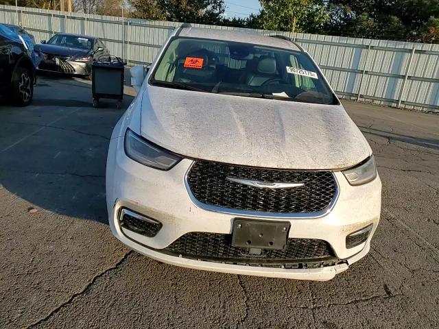 2022 Chrysler Pacifica Touring L VIN: 2C4RC1BG6NR199082 Lot: 90725175