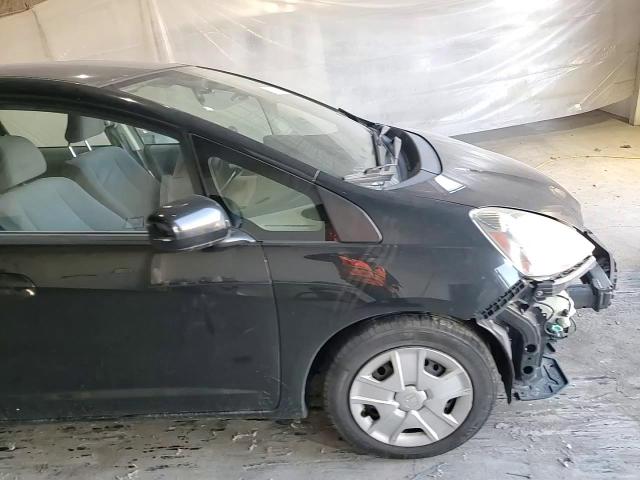 2013 Honda Fit VIN: JHMGE8H32DC021951 Lot: 92601645
